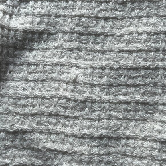 White Jessica Simpson Cropped Cardigan w/Pearl Buttons and Pockets, size medium - Picture 8 of 8